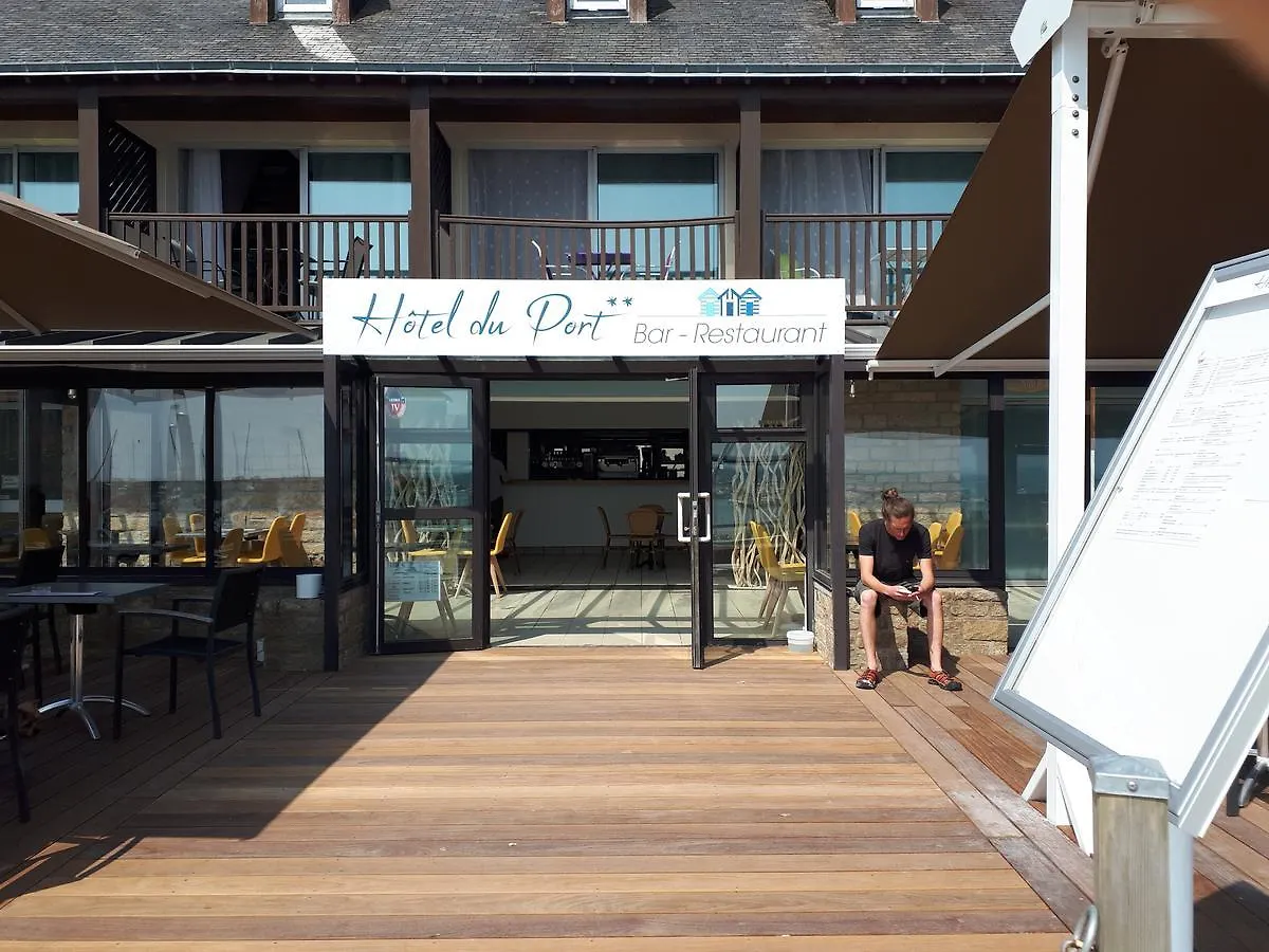 **  Hotel Du Port Bar Restaurant Sarzeau France
